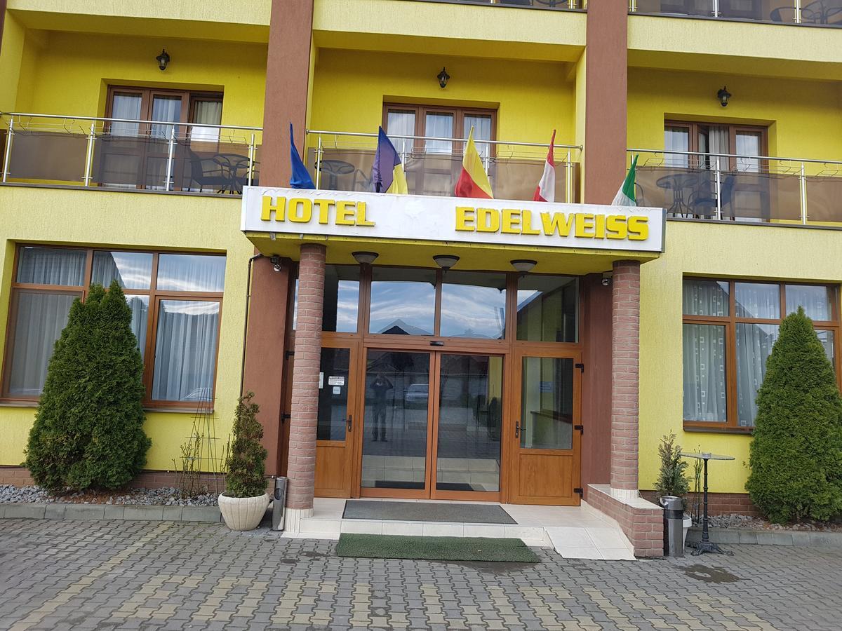 Hotel Edelweiss Mediaş Exterior foto